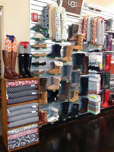 Austin shoes corinth ms - The South’s best selection of quality footwear. With locations in Corinth and Oxford, MS and Muscle Shoals and Florence, AL.